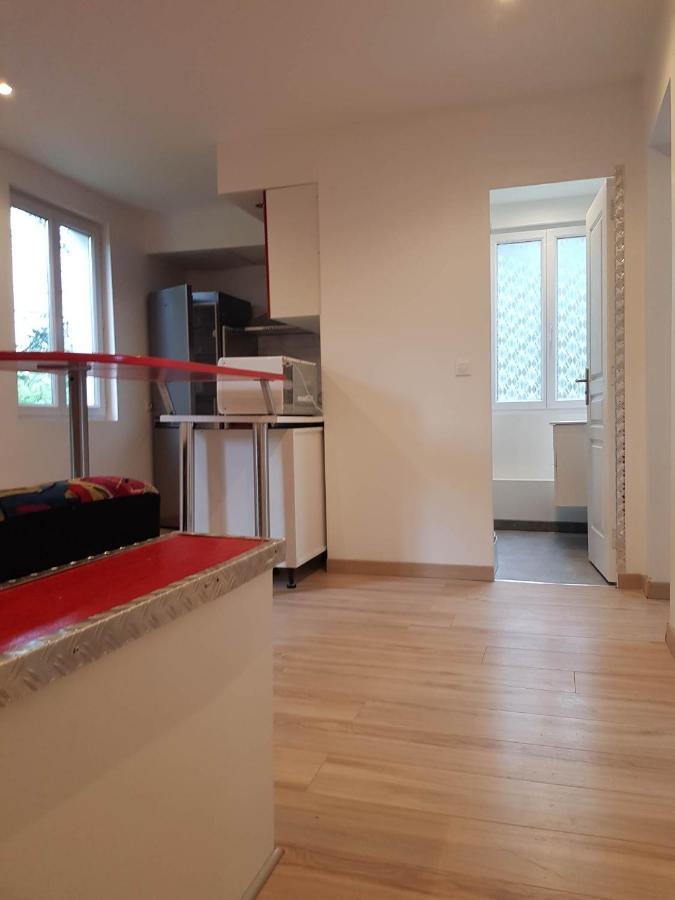 05 - Tres Joli 3 Pieces Neuf 2 Chambres, Logement Tout Equipe Pour 1 A 4 Personnes Maximum, Vue Sur Jardin Avec Parking Privatif, Grand Fourgon Possible, Tout Le Linge De Maison Est Fourni Annesse-et-Beaulieu Exterior photo
