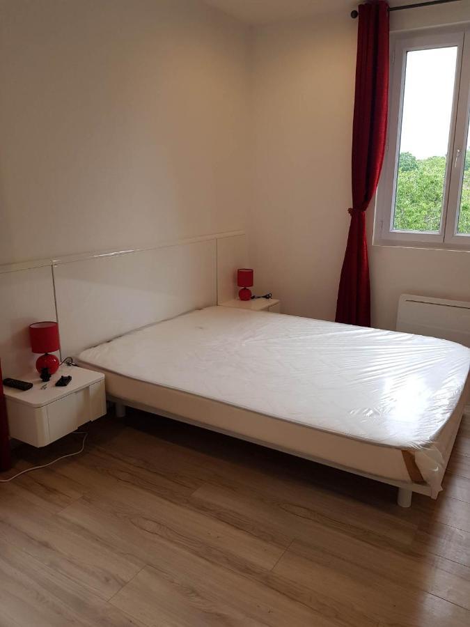 05 - Tres Joli 3 Pieces Neuf 2 Chambres, Logement Tout Equipe Pour 1 A 4 Personnes Maximum, Vue Sur Jardin Avec Parking Privatif, Grand Fourgon Possible, Tout Le Linge De Maison Est Fourni Annesse-et-Beaulieu Exterior photo