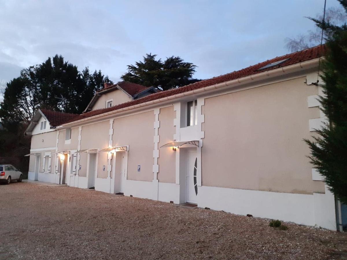 05 - Tres Joli 3 Pieces Neuf 2 Chambres, Logement Tout Equipe Pour 1 A 4 Personnes Maximum, Vue Sur Jardin Avec Parking Privatif, Grand Fourgon Possible, Tout Le Linge De Maison Est Fourni Annesse-et-Beaulieu Exterior photo