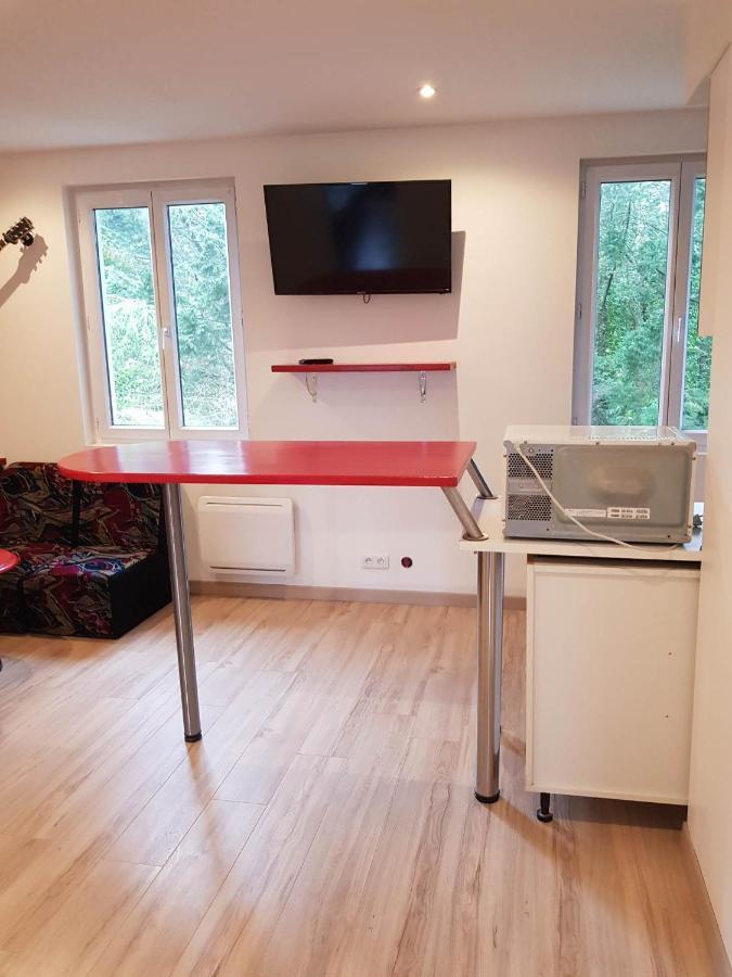 05 - Tres Joli 3 Pieces Neuf 2 Chambres, Logement Tout Equipe Pour 1 A 4 Personnes Maximum, Vue Sur Jardin Avec Parking Privatif, Grand Fourgon Possible, Tout Le Linge De Maison Est Fourni Annesse-et-Beaulieu Exterior photo